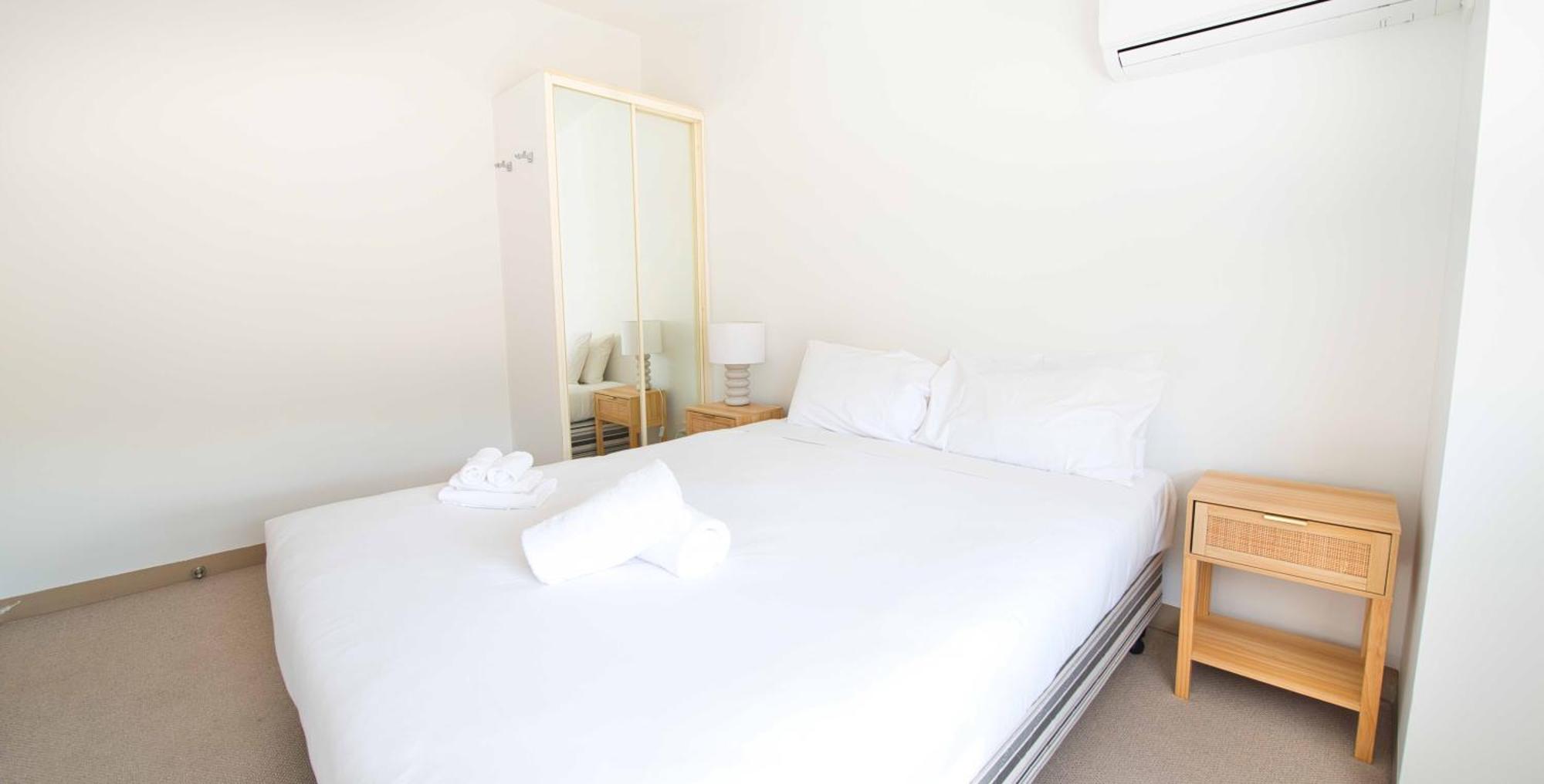 เนลสัน เบย์ บรซ ฮอลิเดย์ อพาร์ตเมนต์ Aparthotel เนลสันเบย์ ภายนอก รูปภาพ